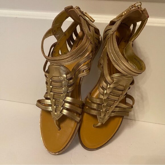 DIANE VON FURSTENBERG SHOES SANDALS THONG FLAT GLADIATOR STUDS GOLD LEATHER - Picture 6 of 12
